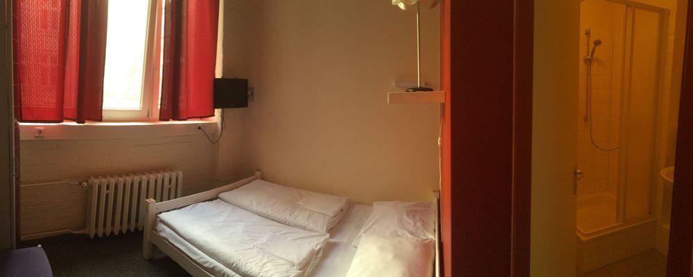 All In Hostel Βερολίνο Εξωτερικό φωτογραφία