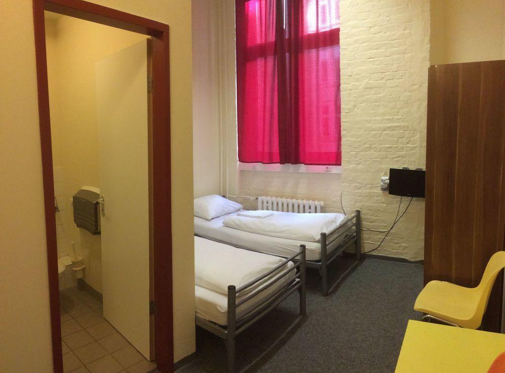 All In Hostel Βερολίνο Εξωτερικό φωτογραφία