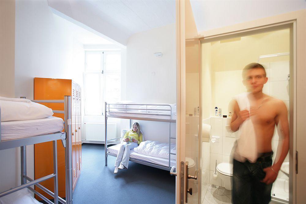 All In Hostel Βερολίνο Εξωτερικό φωτογραφία